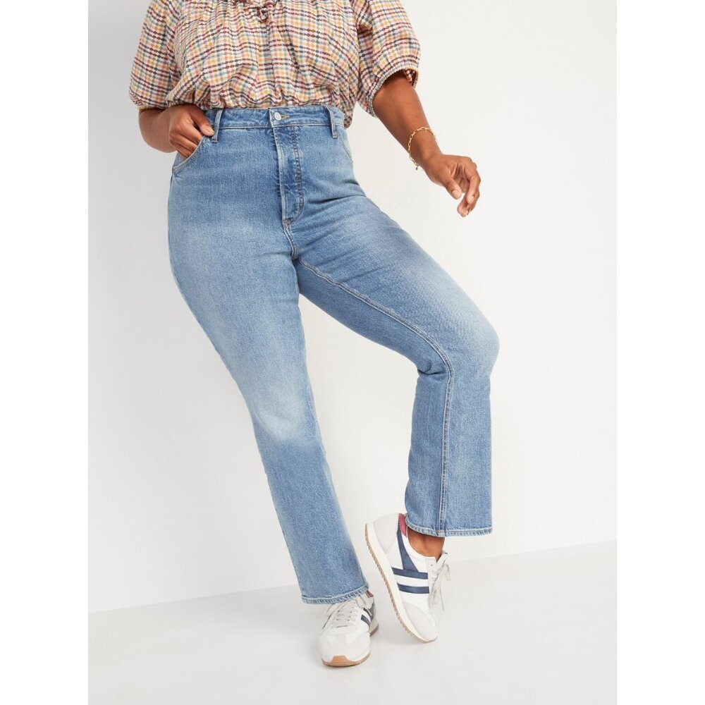NEW Old Navy Extra High-Waisted Button-Fly Sky-Hi Kicker Bootcut Jeans in Marlee